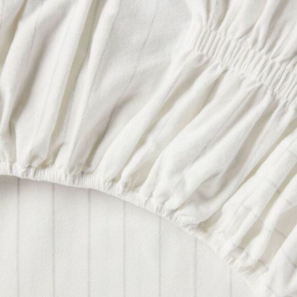 Threshold - Queen Ultra Soft Flannel Sheet Set Eco Melange Str Cream - Picture 3 of 3